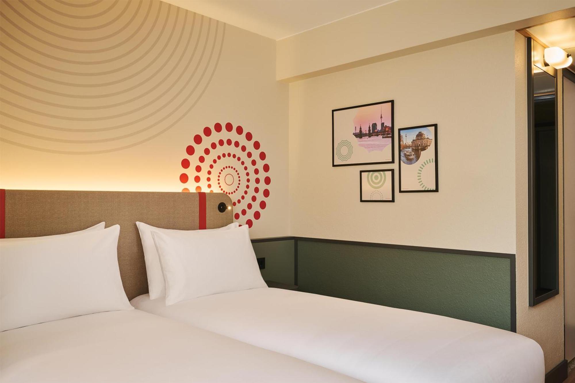 Standard Double or Twin Room,1758263826:JPEG