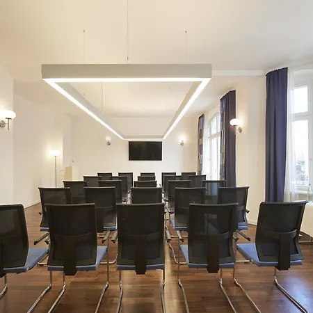 Klee Berlin Excellence Class-3