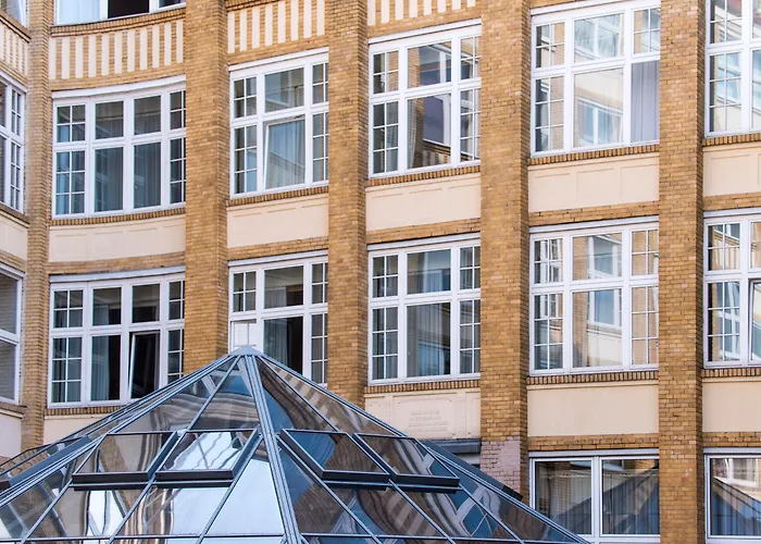 In Luxury hotels Wyndham Garden Berlin Mitte