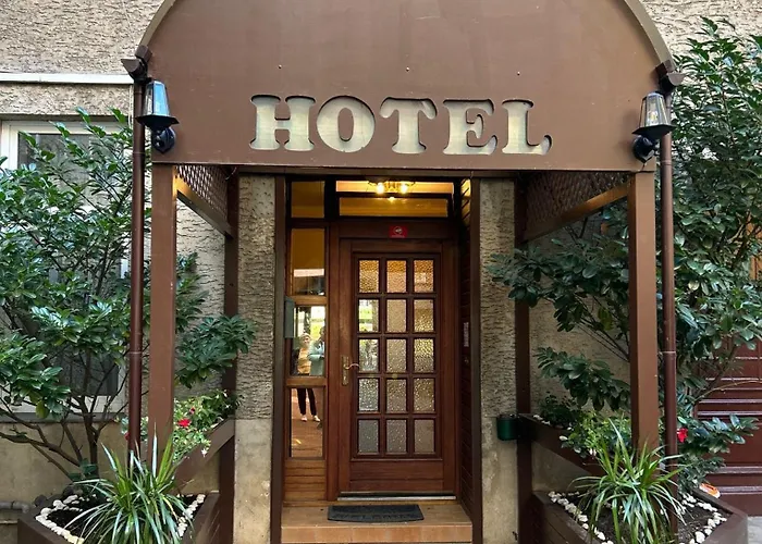 Hotel: Hotel Adam