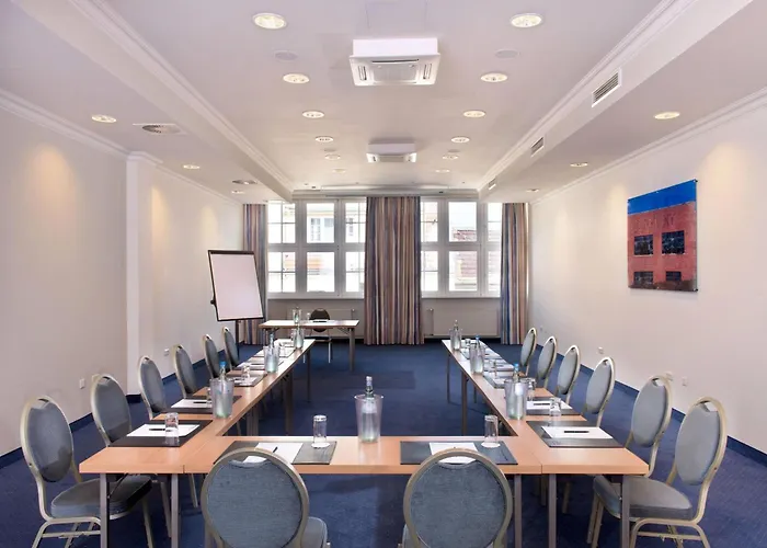 In Luxury hotels Wyndham Garden Berlin Mitte