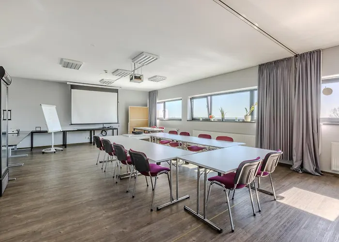 Luchthavenhotel: MEININGER Hotel Berlin Airport